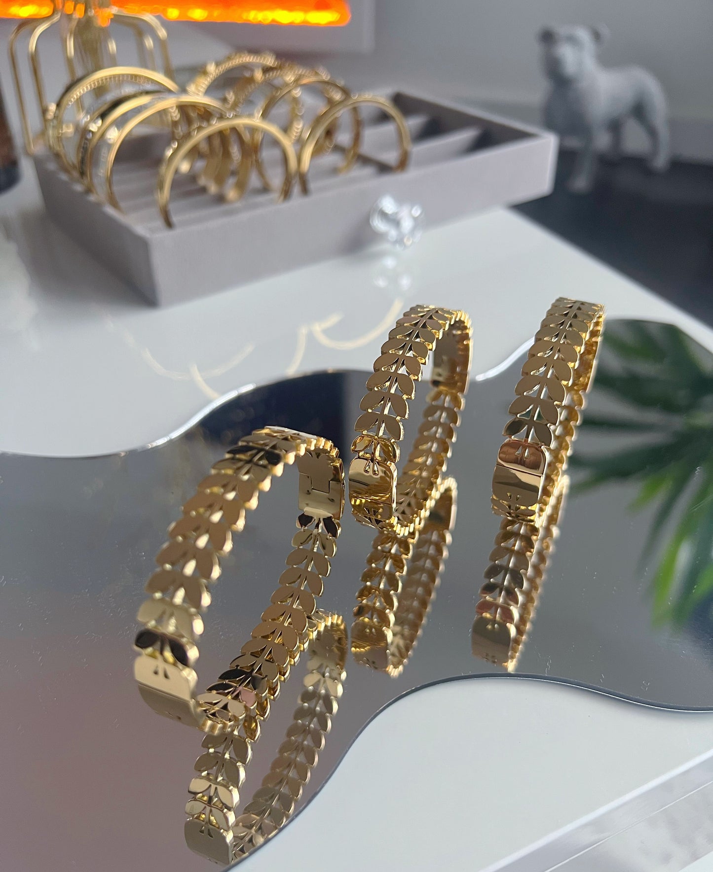 Tenerleaf Gold Plated Stainless Steel Bangle Bracelet