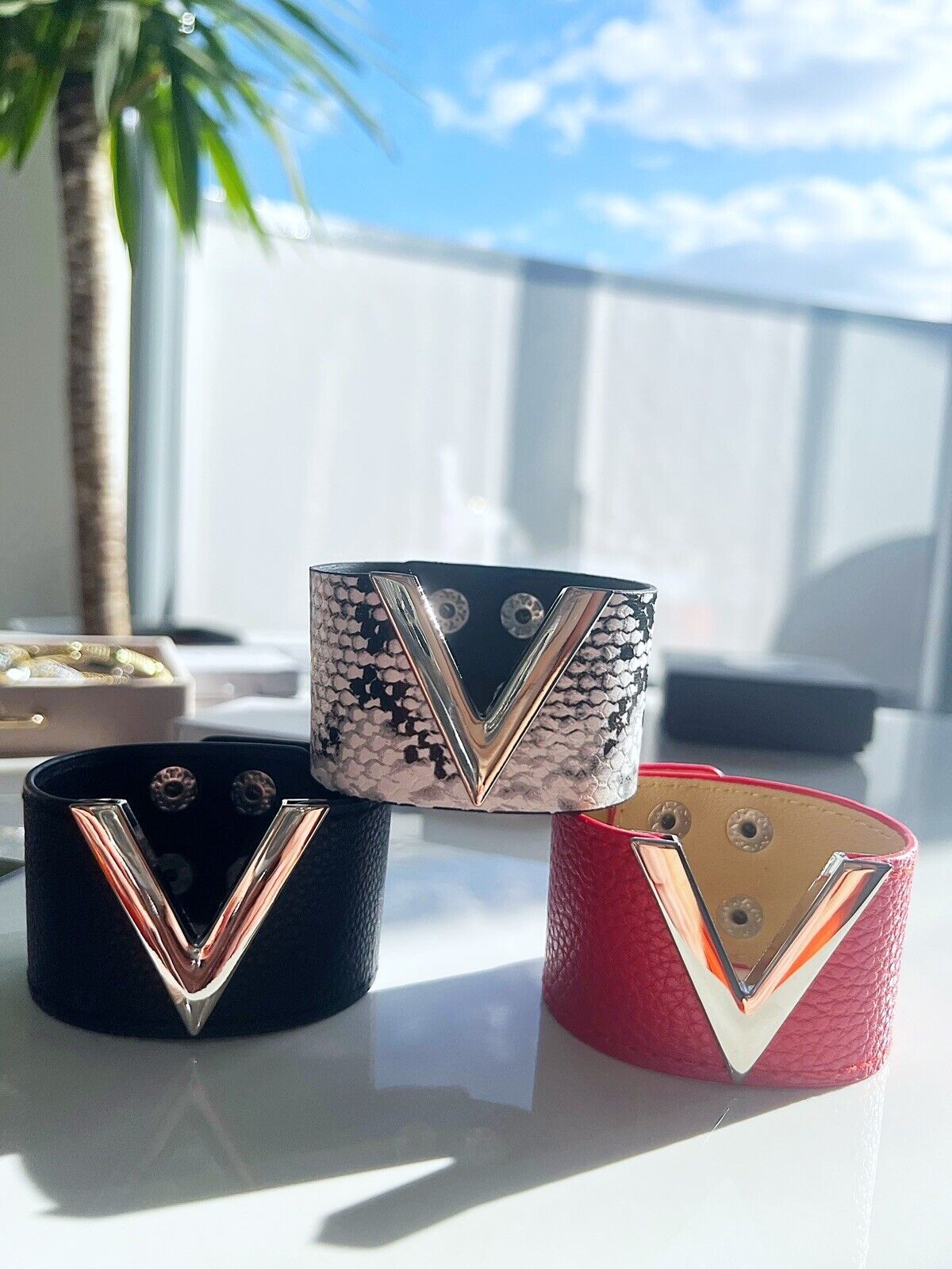 Luxury V-shape Faux Leather Red Bracelet