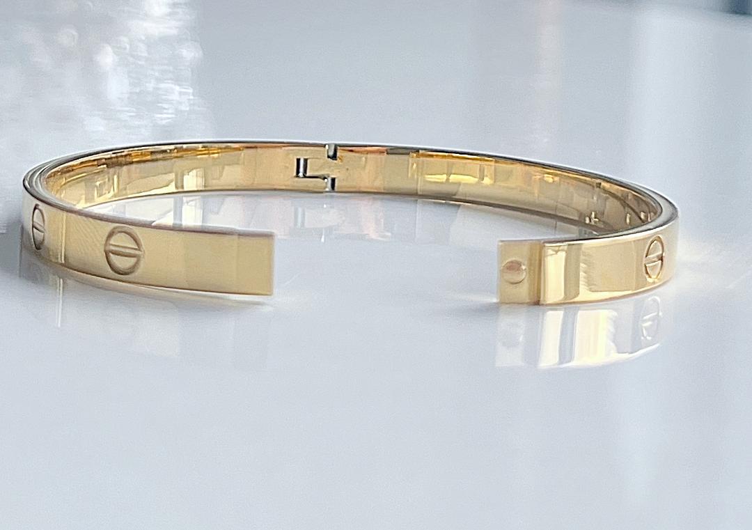 Gold Outline Bangle